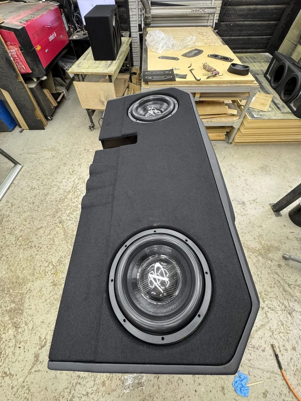 Triple 8-Inch Audio Dynamics 3000 Series Under-Seat Enclosure for Ford F-Series Crew Cab Triple 8-Inch Audio Dynamics 3000 Series Under-Seat Enclosure for Ford F-Series Crew Cab
